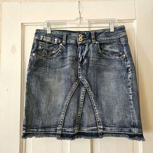 Younique Women’s Denim Mini Skirt 5-Pocket Design, Raw Hem Junior's Size 11